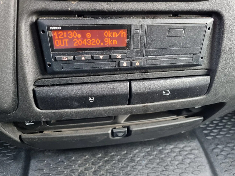 Furgoneta caja cerrada Iveco Daily 35C18 3.0D Bakwagen LBW Laadklep Euro 6 GVW 3500KG: foto 10