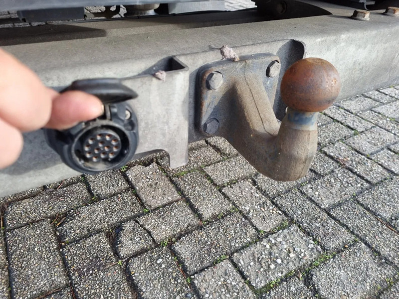 Furgoneta caja cerrada Iveco Daily 35C18 3.0D Bakwagen LBW Laadklep Euro 6 GVW 3500KG: foto 13