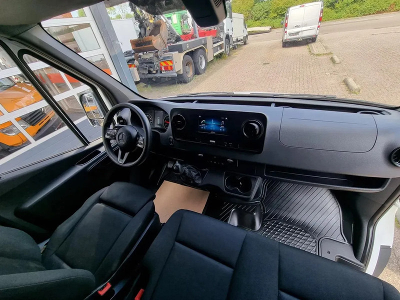 Mercedes-Benz Sprinter 315 CDI L3H2/ Airco/ Navi/ Xenon - Furgoneta pequeña: foto 5 Mercedes-Benz Sprinter 315 CDI L3H2/ Airco/ Navi/ Xenon - Furgoneta pequeña: foto 5