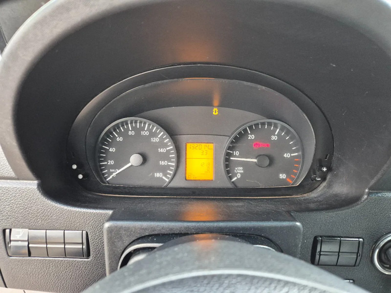 Furgoneta caja cerrada Mercedes-Benz Sprinter 513 CDI Koffer 21kub 130 pk Euro 5B GVW 3500 KG: foto 10 Furgoneta caja cerrada Mercedes-Benz Sprinter 513 CDI Koffer 21kub 130 pk Euro 5B GVW 3500 KG: foto 10