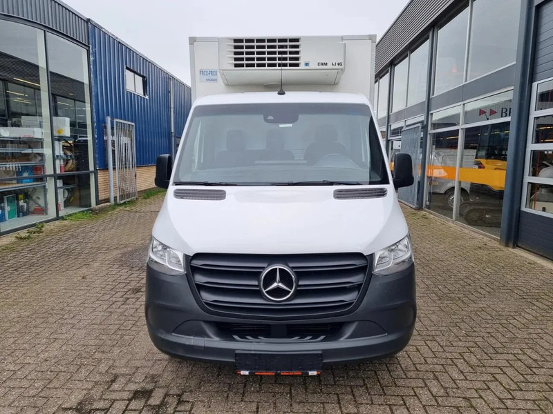 Mercedes-Benz Sprinter 516 CDI THERMOKING V500 MAX MT/ -20+20 STANDBY 380V - Furgoneta frigorifica: foto 3 Mercedes-Benz Sprinter 516 CDI THERMOKING V500 MAX MT/ -20+20 STANDBY 380V - Furgoneta frigorifica: foto 3