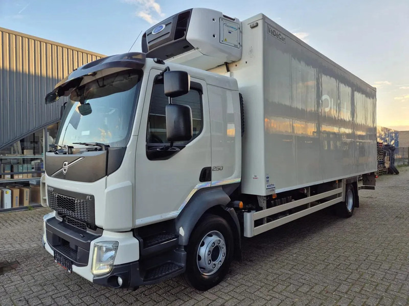 Volvo FL 12.250 Kuhlkoffer Carrier 850MT ST 380V -30/+30/ LBW/ EURO 6 - Camión frigorífico: foto 4 Volvo FL 12.250 Kuhlkoffer Carrier 850MT ST 380V -30/+30/ LBW/ EURO 6 - Camión frigorífico: foto 4