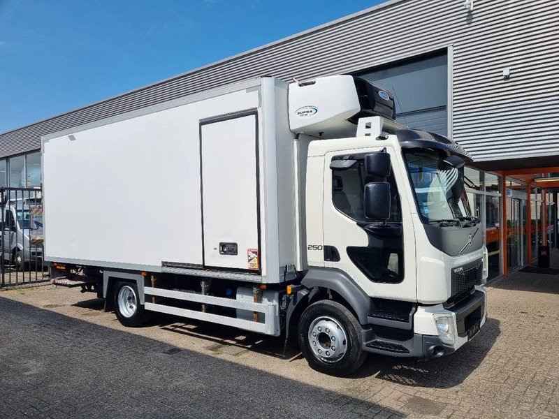 Volvo FL 250 Carrier 750MT ATP Zwischenwand LBW Euro 6 - Camión frigorífico: foto 1 Volvo FL 250 Carrier 750MT ATP Zwischenwand LBW Euro 6 - Camión frigorífico: foto 1