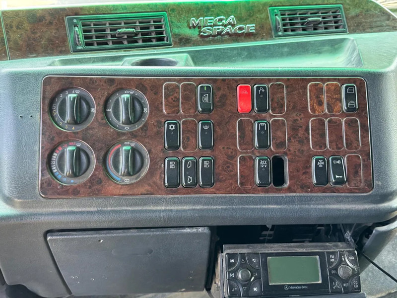 Cabeza tractora Mercedes-Benz Actros 1848 V8 EPS 3 PEDAL WITH RETARDER AND AIRCO: foto 10