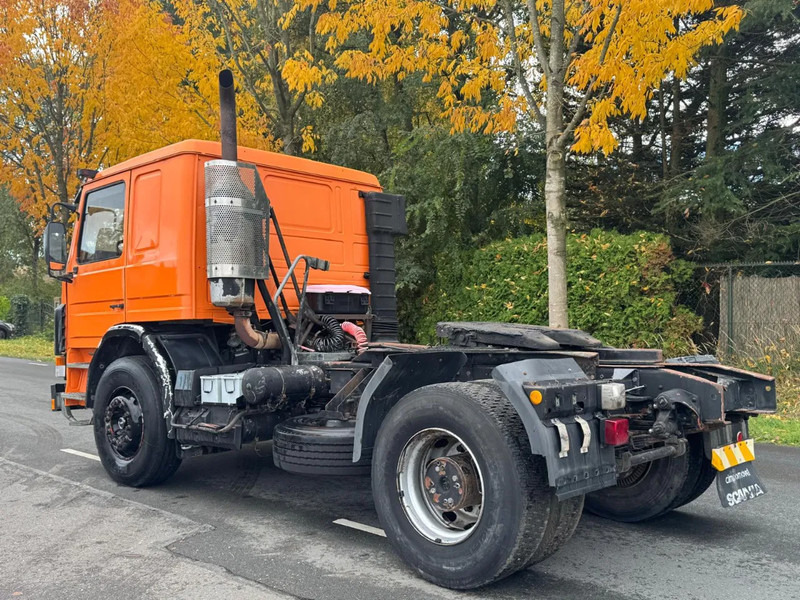 Scania P113-320 BIG AXLE FULL STEEL SPRING MANUAL GEARBOX - Cabeza tractora: foto 3 Scania P113-320 BIG AXLE FULL STEEL SPRING MANUAL GEARBOX - Cabeza tractora: foto 3