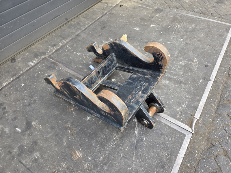 Adaptor plate cw55s kopplaat cw55s verachtert eurosteel - Acoplamiento rápido para Maquinaria de construcción: foto 2 Adaptor plate cw55s kopplaat cw55s verachtert eurosteel - Acoplamiento rápido para Maquinaria de construcción: foto 2