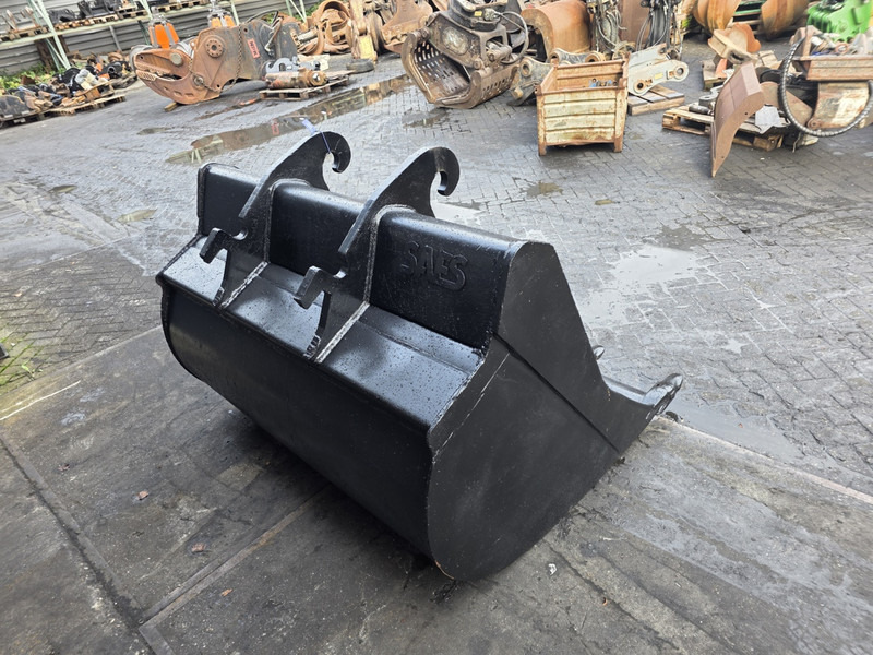 Dieplepelbak met tanden cw 40 cw40 veractert bucket - Cazo para Maquinaria de construcción: foto 4 Dieplepelbak met tanden cw 40 cw40 veractert bucket - Cazo para Maquinaria de construcción: foto 4