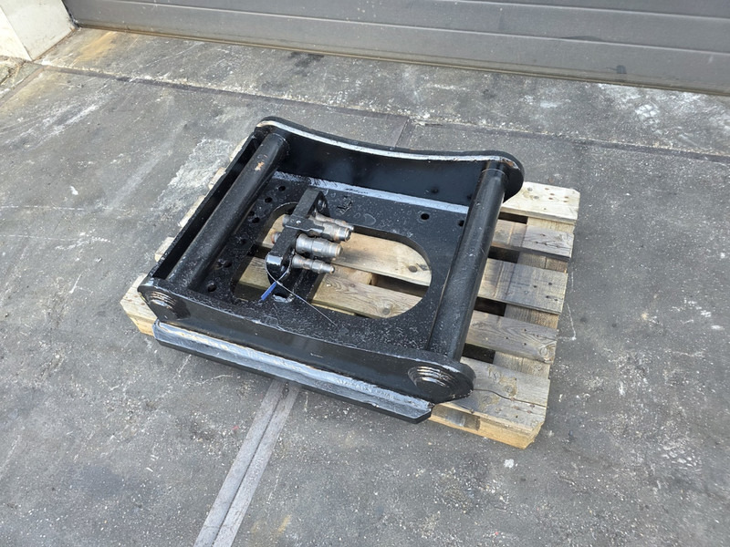 Fuchs fqc sennebogen adaptor plate FQC liebherr sennebogen fqc plate shear - Acoplamiento rápido para Maquinaria de construcción: foto 2 Fuchs fqc sennebogen adaptor plate FQC liebherr sennebogen fqc plate shear - Acoplamiento rápido para Maquinaria de construcción: foto 2