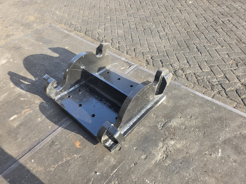 Kopplaat cw 45 adaptor plate verachtert cw 45 breedt - Acoplamiento rápido para Maquinaria de construcción: foto 3 Kopplaat cw 45 adaptor plate verachtert cw 45 breedt - Acoplamiento rápido para Maquinaria de construcción: foto 3