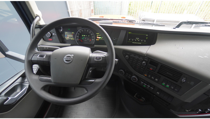 Volvo FH 460 GLOBETROTTER EURO 6 629.000KM - Cabeza tractora: foto 5 Volvo FH 460 GLOBETROTTER EURO 6 629.000KM - Cabeza tractora: foto 5