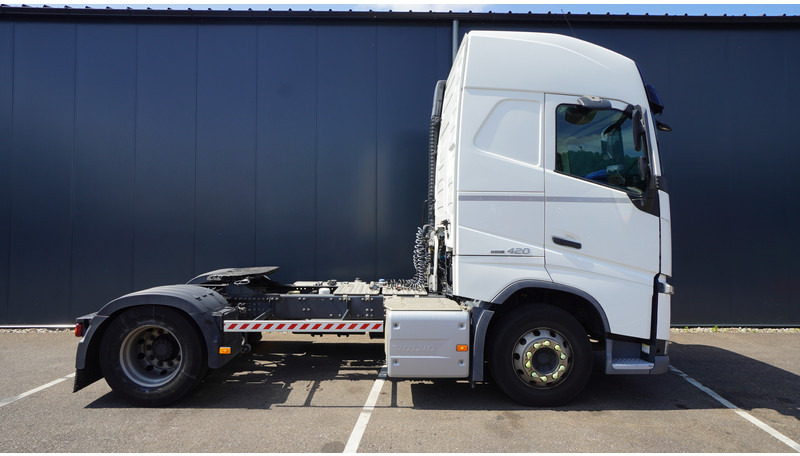Volvo FH420 4X2 ADR EURO6 - Cabeza tractora: foto 5 Volvo FH420 4X2 ADR EURO6 - Cabeza tractora: foto 5