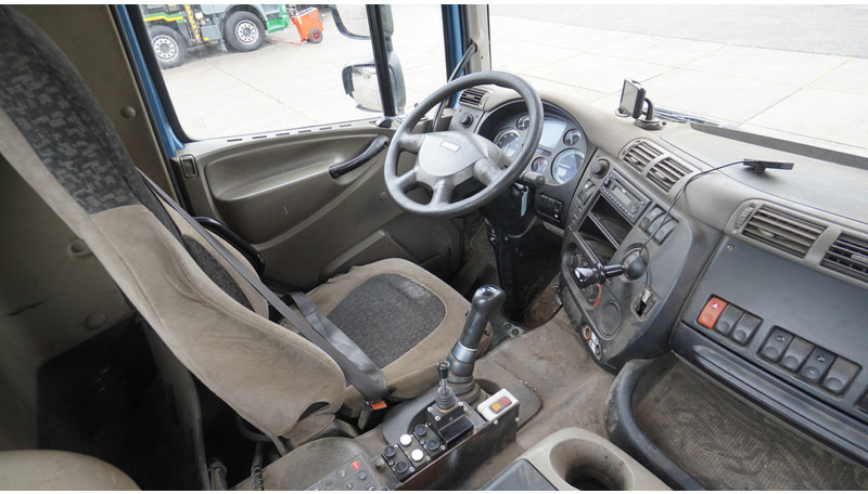 DAF CF 85.410 6X2 HOOKARM SYSTEM 681.000KM - Camión multibasculante: foto 5 DAF CF 85.410 6X2 HOOKARM SYSTEM 681.000KM - Camión multibasculante: foto 5