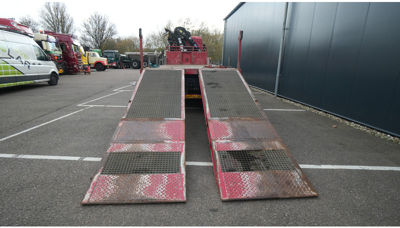 MAN TGA 35.400 8X4 MACHINE/CAR TRANSPORT WITH HIAB 244 EP-4 HI-DUO CRANE 364.000KM - Camión grúa: foto 5 MAN TGA 35.400 8X4 MACHINE/CAR TRANSPORT WITH HIAB 244 EP-4 HI-DUO CRANE 364.000KM - Camión grúa: foto 5