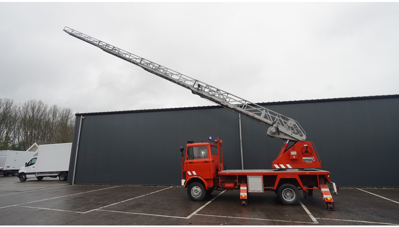 Mercedes-Benz 809 FIRE LADDER TRUCK 13.100KM MANUAL GEARBOX - Camión de bomberos: foto 1 Mercedes-Benz 809 FIRE LADDER TRUCK 13.100KM MANUAL GEARBOX - Camión de bomberos: foto 1