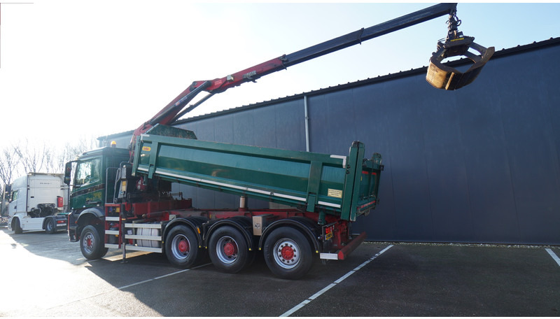 Mercedes-Benz AROCS 3542 8X4 2 SIDE TIPPER WITH HMF Z 1943 CRANE 407.000KM - Camión grúa: foto 3 Mercedes-Benz AROCS 3542 8X4 2 SIDE TIPPER WITH HMF Z 1943 CRANE 407.000KM - Camión grúa: foto 3