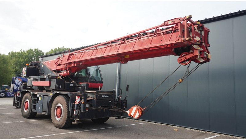 Tadano-Faun GR-300EX WITH JIB 4X4X4 ROUGH TERRAIN CRANE - Camión grúa: foto 4 Tadano-Faun GR-300EX WITH JIB 4X4X4 ROUGH TERRAIN CRANE - Camión grúa: foto 4
