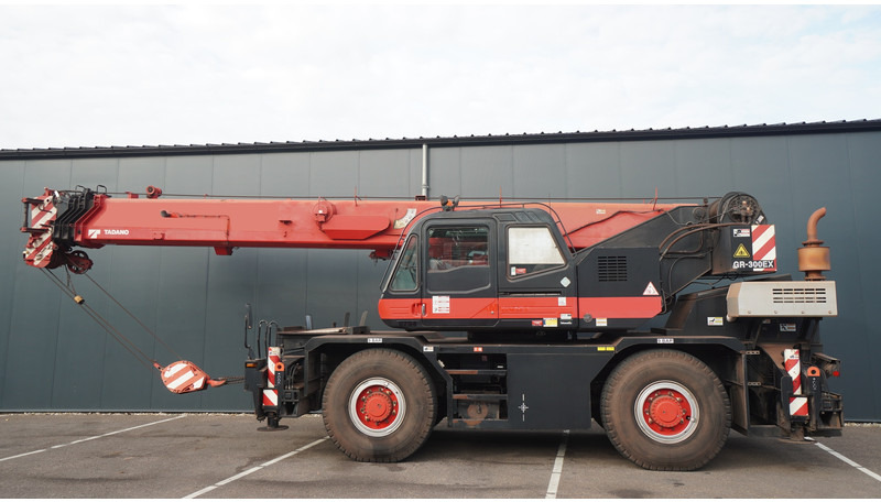 Tadano-Faun GR-300EX WITH JIB 4X4X4 ROUGH TERRAIN CRANE - Camión grúa: foto 1 Tadano-Faun GR-300EX WITH JIB 4X4X4 ROUGH TERRAIN CRANE - Camión grúa: foto 1