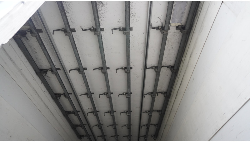 Van Eck 3 AXLE FRIGO WITH MEAT HOOK SYSTEM - Semirremolque frigorífico: foto 4 Van Eck 3 AXLE FRIGO WITH MEAT HOOK SYSTEM - Semirremolque frigorífico: foto 4