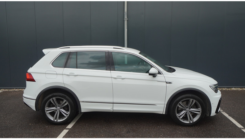 Volkswagen Tiguan 2.0 TDI R LINE 4MOTION - Minibús, Furgoneta de pasajeros: foto 2 Volkswagen Tiguan 2.0 TDI R LINE 4MOTION - Minibús, Furgoneta de pasajeros: foto 2