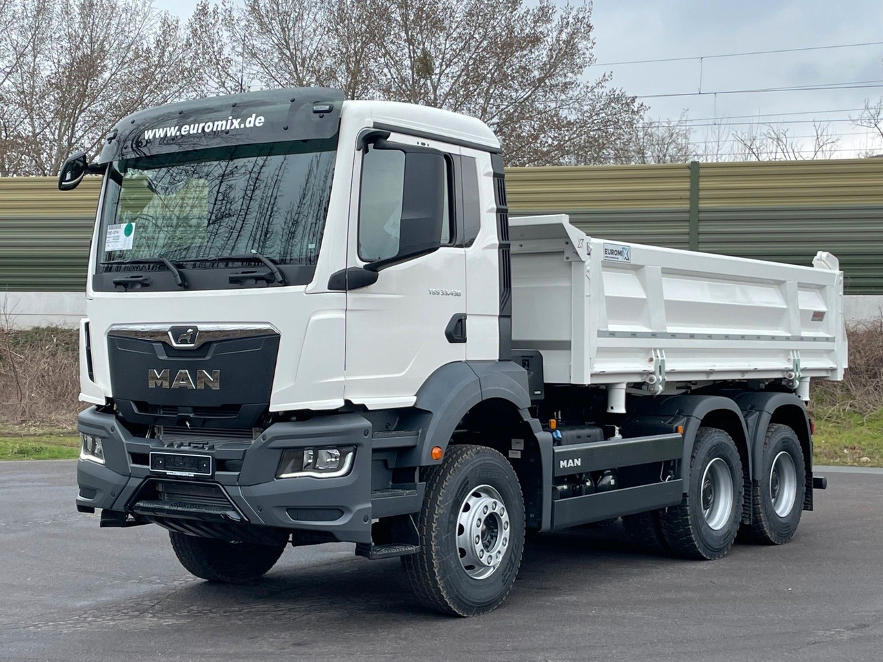 MAN TGS 33.440 6x4 /Euro6 3-Seiten-Kipper EuromixMTP - Camión volquete: foto 2 MAN TGS 33.440 6x4 /Euro6 3-Seiten-Kipper EuromixMTP - Camión volquete: foto 2