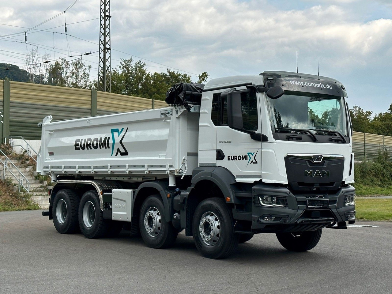 Leasing de  MAN TGS 35.480 8x4 EuromixMTP 3-Seiten-Kipper MAN TGS 35.480 8x4 EuromixMTP 3-Seiten-Kipper: foto 10