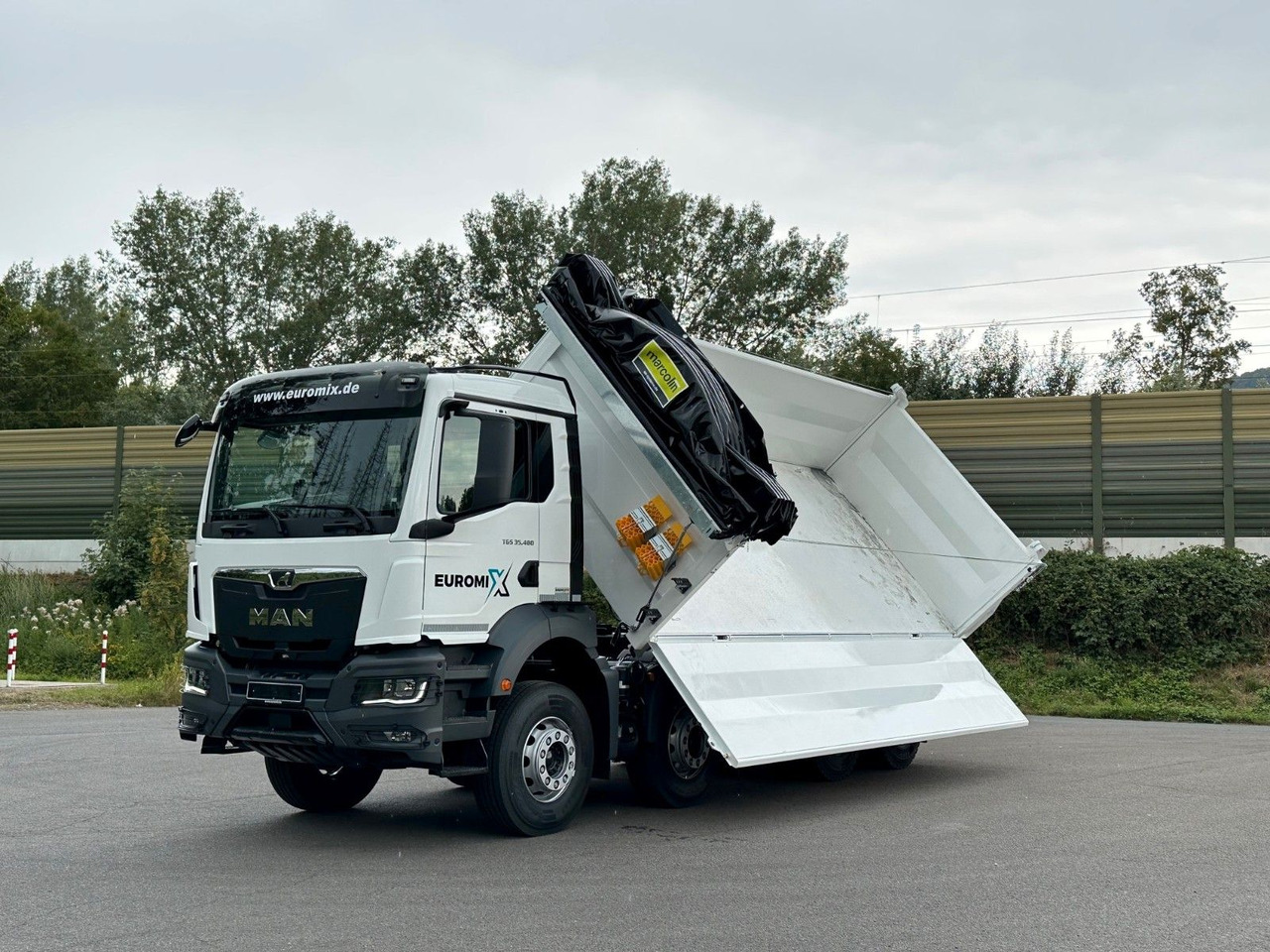 Leasing de  MAN TGS 35.480 8x4 EuromixMTP 3-Seiten-Kipper MAN TGS 35.480 8x4 EuromixMTP 3-Seiten-Kipper: foto 19