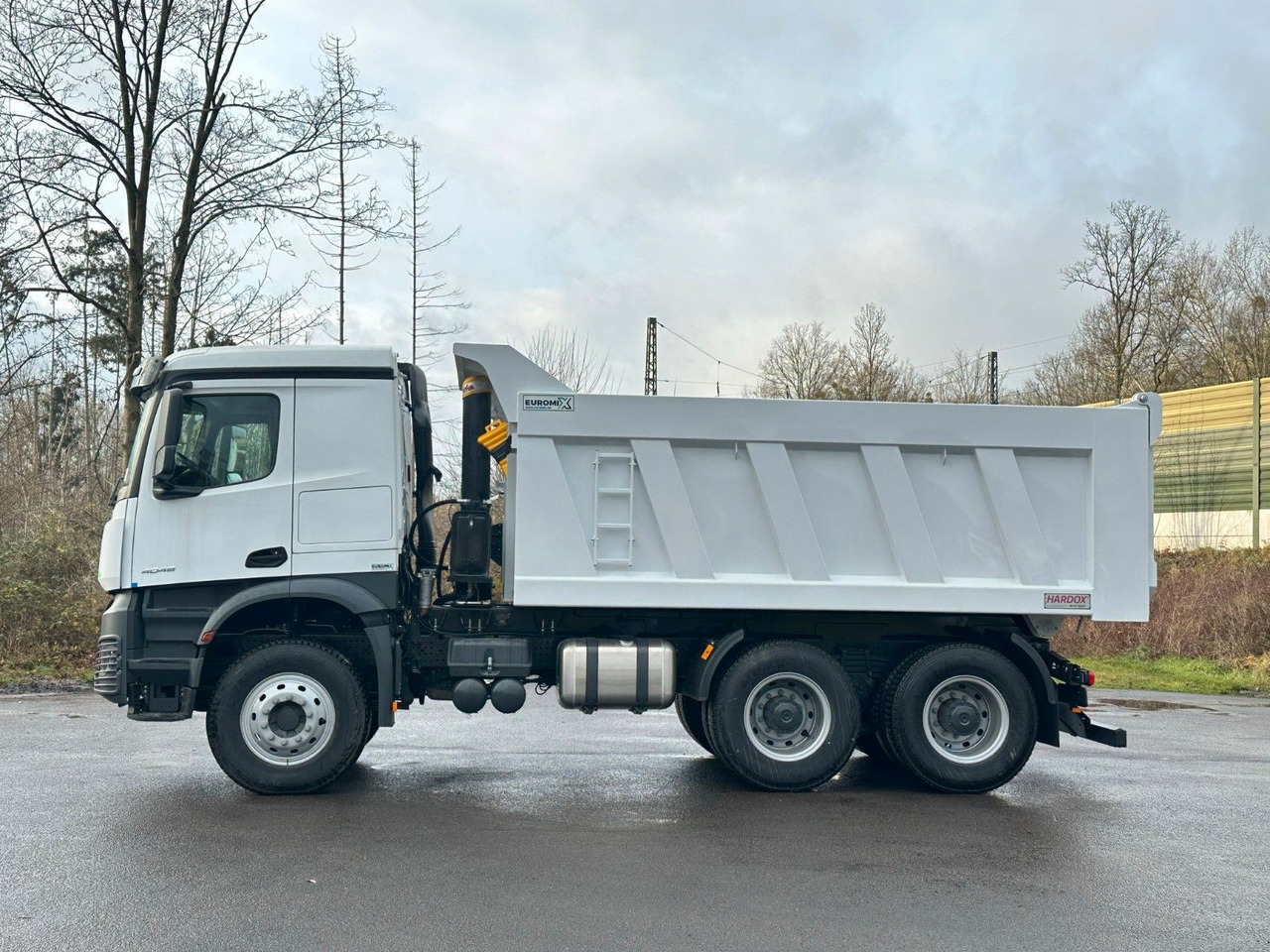 Mercedes-Benz 4048 6X4 Arcos 5 EuromixMTP Dumper Kipper - Camión portacontenedor de cadenas: foto 5 Mercedes-Benz 4048 6X4 Arcos 5 EuromixMTP Dumper Kipper - Camión portacontenedor de cadenas: foto 5