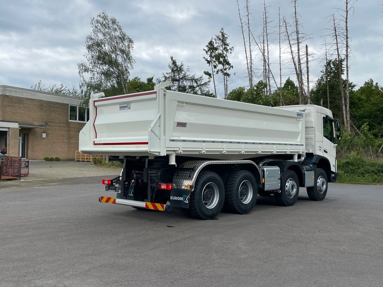 Volvo FMX 460 8x4 / WECHSELSYSTEM KIPPER+MISCHER Volvo FMX 460 8x4 / WECHSELSYSTEM KIPPER+MISCHER - Camión hormigonera: foto 5 Volvo FMX 460 8x4 / WECHSELSYSTEM KIPPER+MISCHER Volvo FMX 460 8x4 / WECHSELSYSTEM KIPPER+MISCHER - Camión hormigonera: foto 5