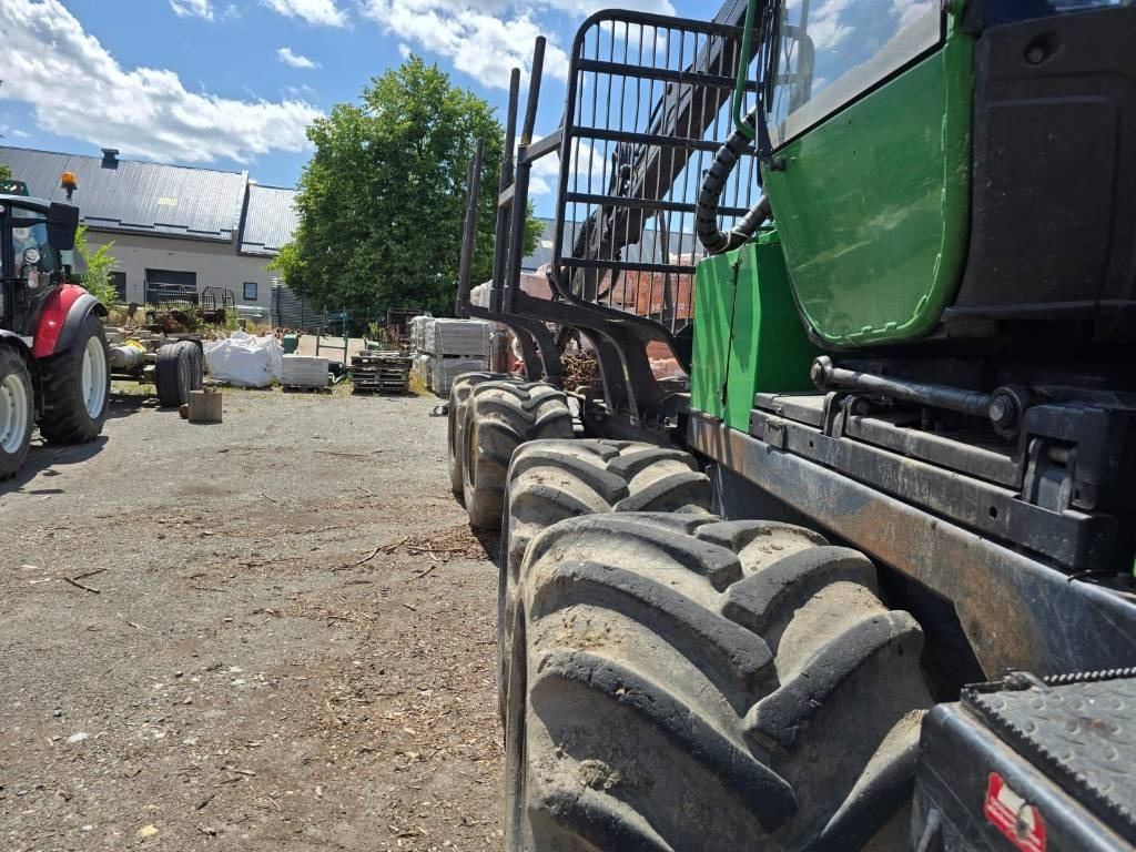 Autocargador John Deere 810 E: foto 6 Autocargador John Deere 810 E: foto 6