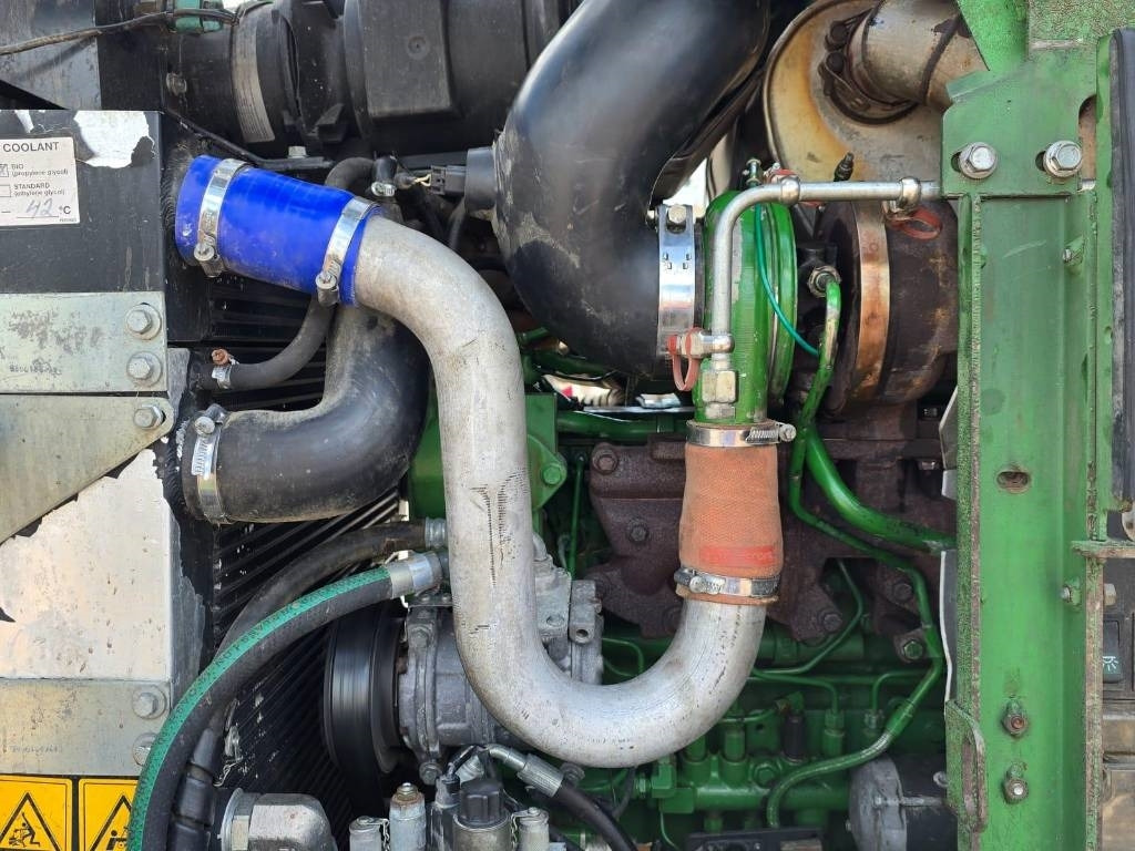 Autocargador John Deere 810 E: foto 13 Autocargador John Deere 810 E: foto 13