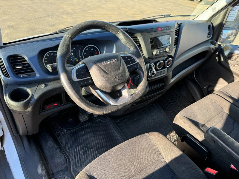 Camión caja abierta Iveco Daily 35C18, Flatbed + alu-side boards, 3.0TDi, 2022: foto 16