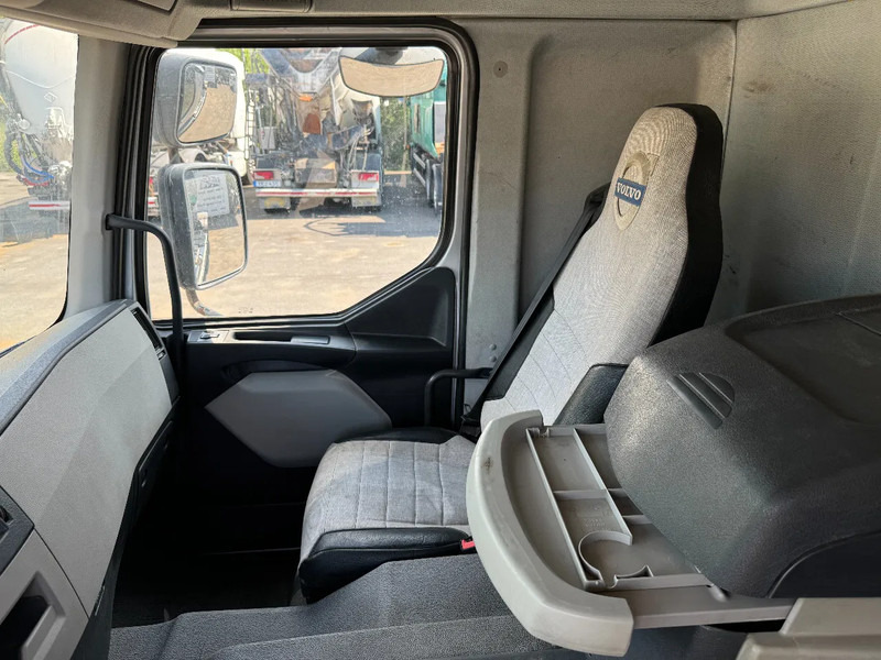 Camión hormigonera Volvo FE 320 6x2*4, Mixer, 27 ton, 2015: foto 18