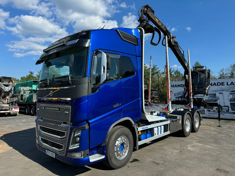Volvo FH 6x4, Timber-truck + Jonsered 1080, 2017 - Camión forestal, Camión grúa: foto 3 Volvo FH 6x4, Timber-truck + Jonsered 1080, 2017 - Camión forestal, Camión grúa: foto 3