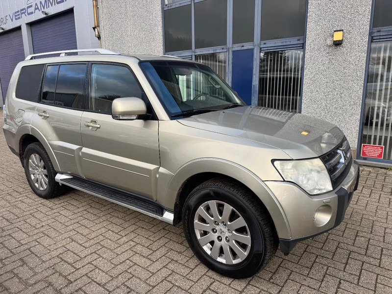 Mitsubishi Pajero **3200TD-AUTOMAAT-AC-TOPSHAPE-LICHTE VRACHT** - Furgoneta: foto 3 Mitsubishi Pajero **3200TD-AUTOMAAT-AC-TOPSHAPE-LICHTE VRACHT** - Furgoneta: foto 3