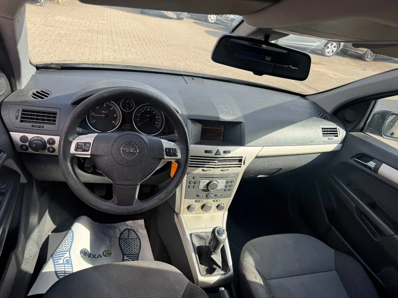 Coche familiar Opel Astra **1700CDTI-AIRCO-EURO 4**: foto 8