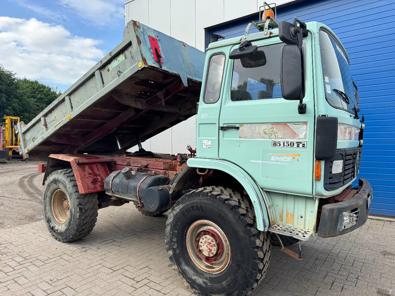 Renault Midliner **85-150 4X4-DUMPTRUCK-BENNE** - Camión volquete: foto 1 Renault Midliner **85-150 4X4-DUMPTRUCK-BENNE** - Camión volquete: foto 1