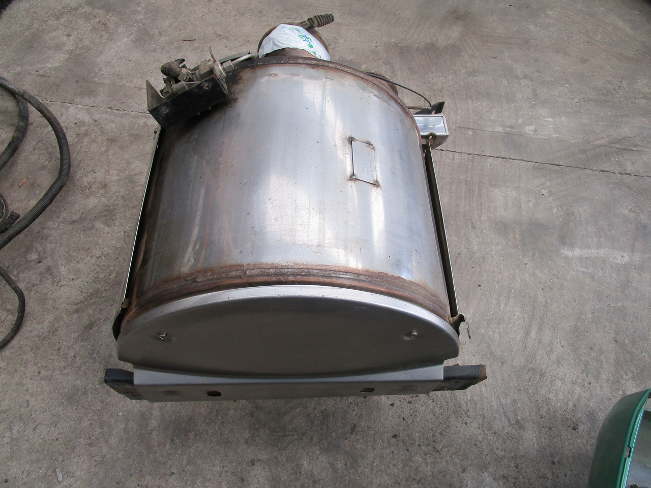 DAF CF 75/85 DPF CAT EXHAUST P/NO 1691063-C1/23985 - Silenciador/ Sistema de escape para Camión: foto 1 DAF CF 75/85 DPF CAT EXHAUST P/NO 1691063-C1/23985 - Silenciador/ Sistema de escape para Camión: foto 1