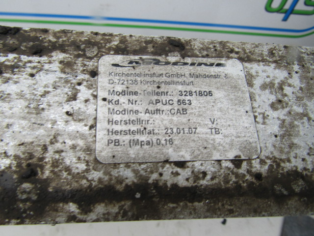 DAF LF 45 150 INTERCOOLER P/NO 3281805 - Radiador para Camión: foto 2 DAF LF 45 150 INTERCOOLER P/NO 3281805 - Radiador para Camión: foto 2