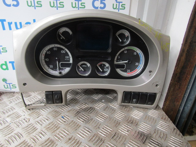 DAF XF 105 CLOCK CLUSTER P/NO 1743496 - Sistema eléctrico para Camión: foto 1 DAF XF 105 CLOCK CLUSTER P/NO 1743496 - Sistema eléctrico para Camión: foto 1