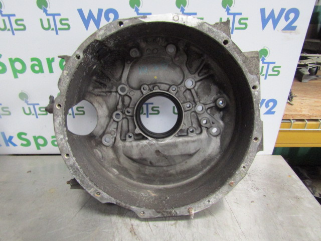 HINO 300 SERIES (N04C) FLYWHEEL BELL HOUSING P/NO 066021 - Motor y piezas para Camión: foto 1 HINO 300 SERIES (N04C) FLYWHEEL BELL HOUSING P/NO 066021 - Motor y piezas para Camión: foto 1