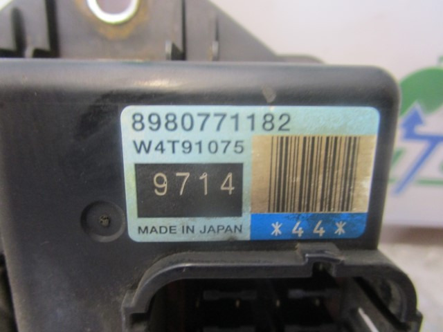 ISUZU N75 (4HK1) ECU / RELAY 8980771182 - Unidad de control para Camión: foto 2 ISUZU N75 (4HK1) ECU / RELAY 8980771182 - Unidad de control para Camión: foto 2