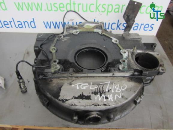 MAN TGL DO834 LFL53 MANUAL GEARBOX FLYWHEEL BELLHOUSING - Volante de inercia para Camión: foto 1 MAN TGL DO834 LFL53 MANUAL GEARBOX FLYWHEEL BELLHOUSING - Volante de inercia para Camión: foto 1