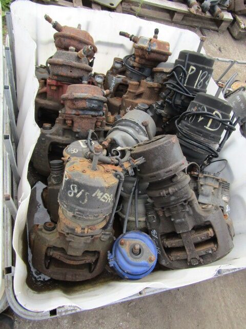 MERCEDES 1823 ATEGO BRAKE CALIPERS (FRONT & REAR) - Piezas de freno para Camión: foto 1 MERCEDES 1823 ATEGO BRAKE CALIPERS (FRONT & REAR) - Piezas de freno para Camión: foto 1