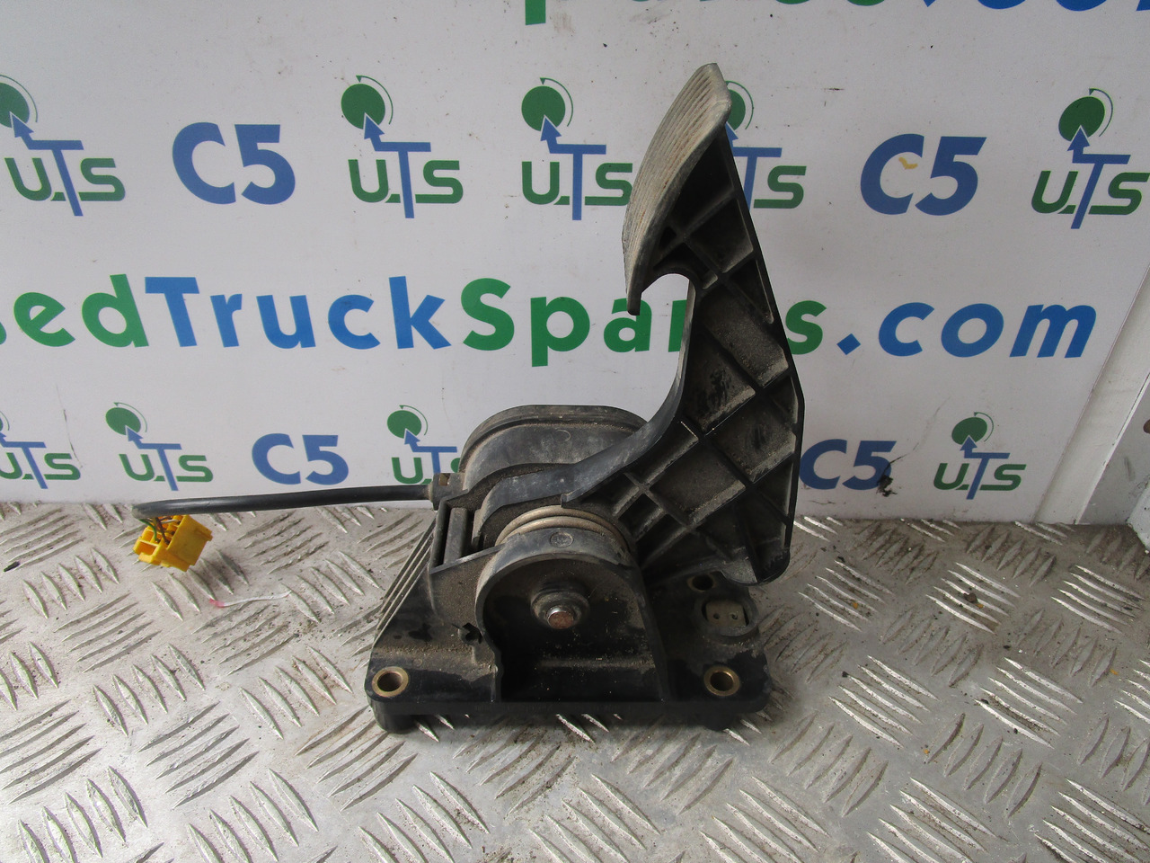 MERCEDES AXOR ACCELERATOR PEDAL P/NO A9413000104 - Cabina e interior para Camión: foto 1 MERCEDES AXOR ACCELERATOR PEDAL P/NO A9413000104 - Cabina e interior para Camión: foto 1