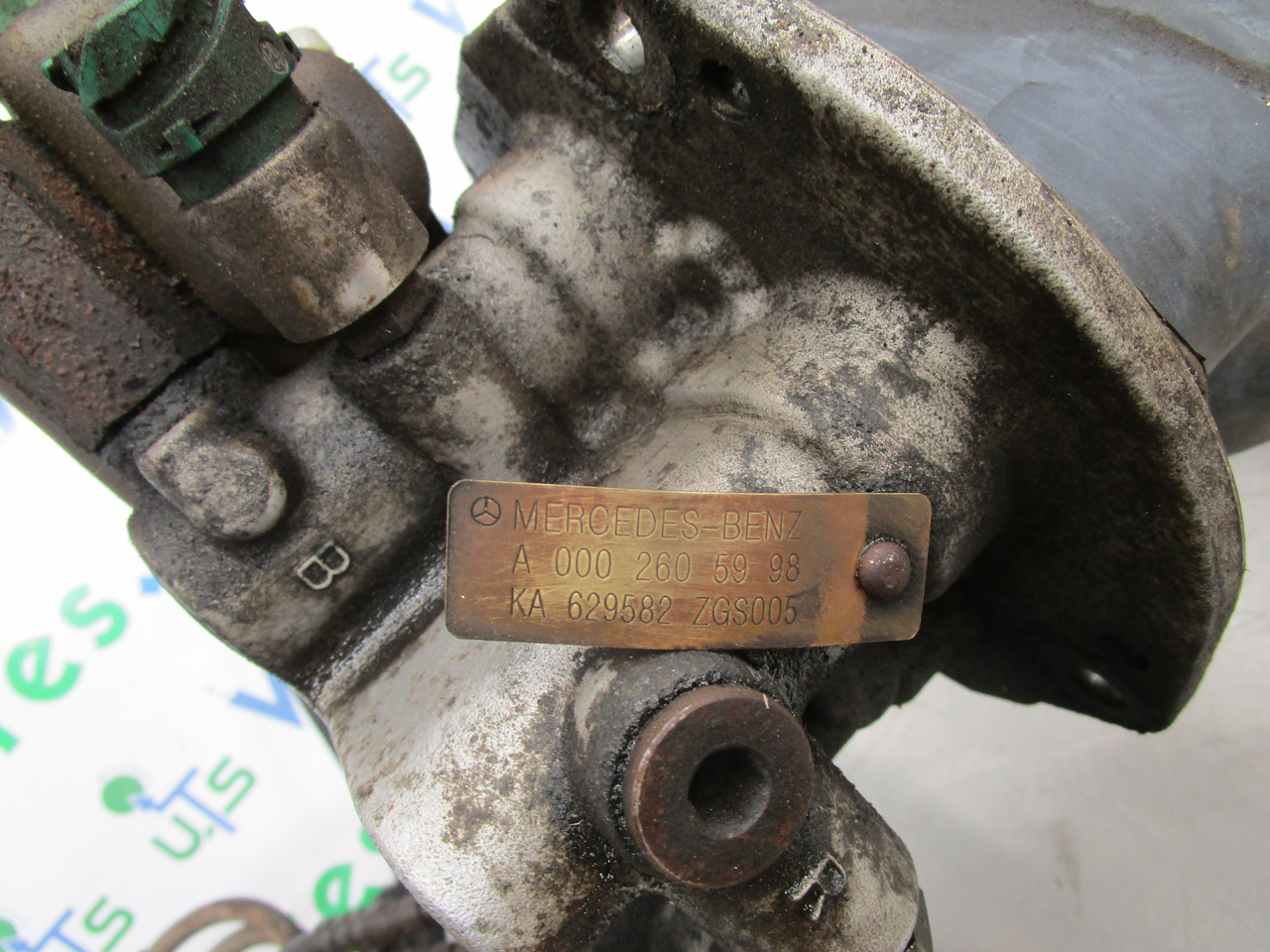 MERCEDES AXOR HYDRAULIC GEARCHANGE 9 SPEED - Cabina e interior para Camión: foto 2 MERCEDES AXOR HYDRAULIC GEARCHANGE 9 SPEED - Cabina e interior para Camión: foto 2