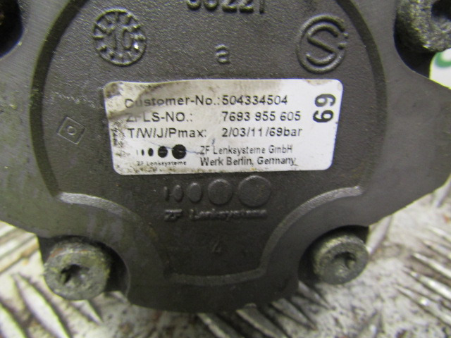 MITSUBISHI FUSO 4P10 POWER STEERING PUMP P/NO 504334504 - Dirección para Camión: foto 2 MITSUBISHI FUSO 4P10 POWER STEERING PUMP P/NO 504334504 - Dirección para Camión: foto 2