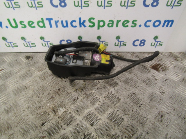 RENAULT MIDLUM DCI WIPER MOTOR P/NO 53558402 - Cabina e interior para Camión: foto 1 RENAULT MIDLUM DCI WIPER MOTOR P/NO 53558402 - Cabina e interior para Camión: foto 1