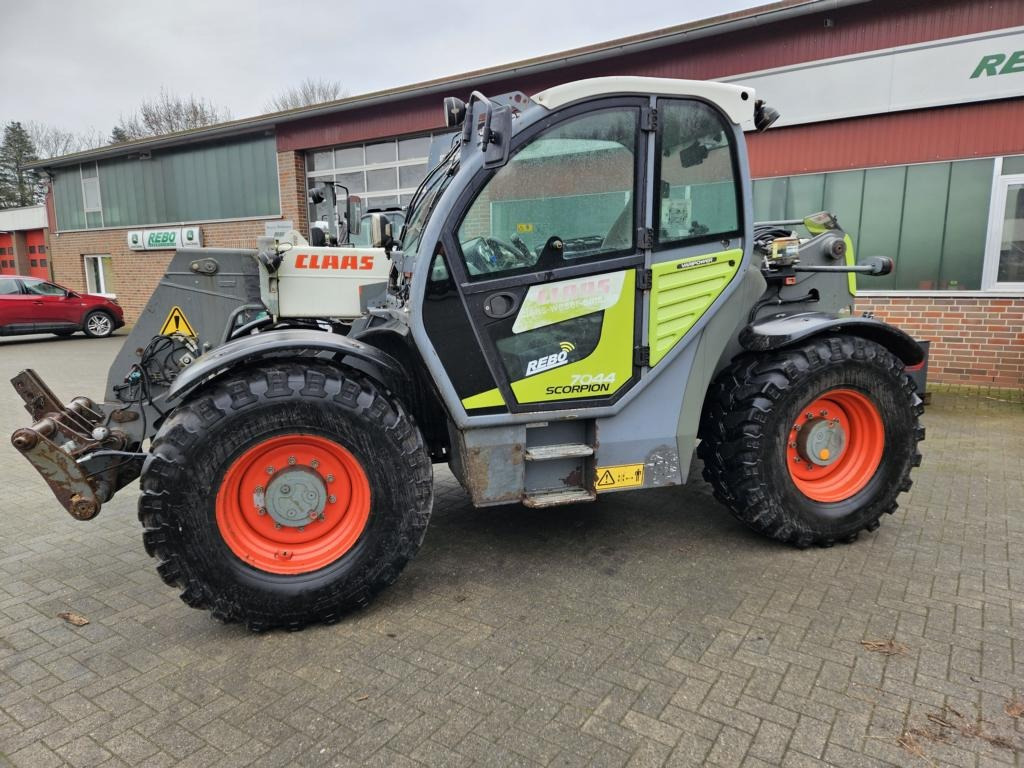 Cargadora CLAAS SCORPION 7044 VARIPOWER: foto 1