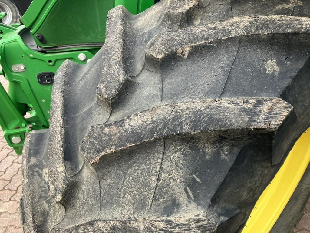 Tractor John Deere 6250R: foto 7