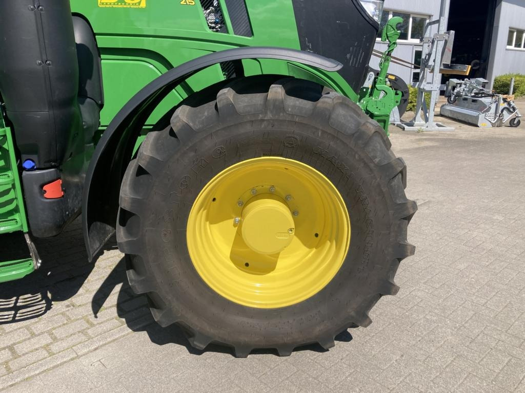 Tractor nuevo John Deere 6R215: foto 15